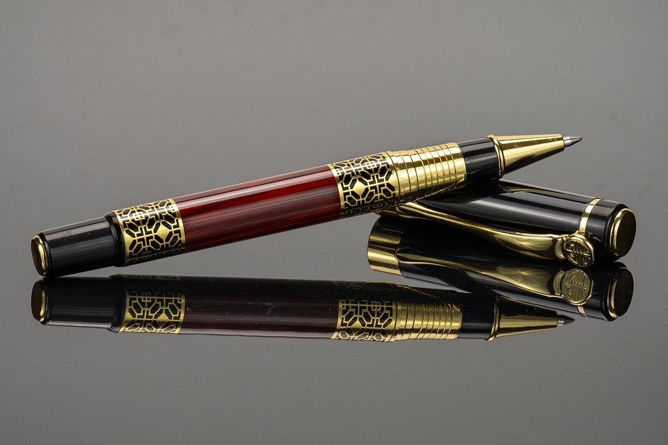 Understanding Rollerball Pens: A Comprehensive Guide to Their Types, Brands, and Buying Tips