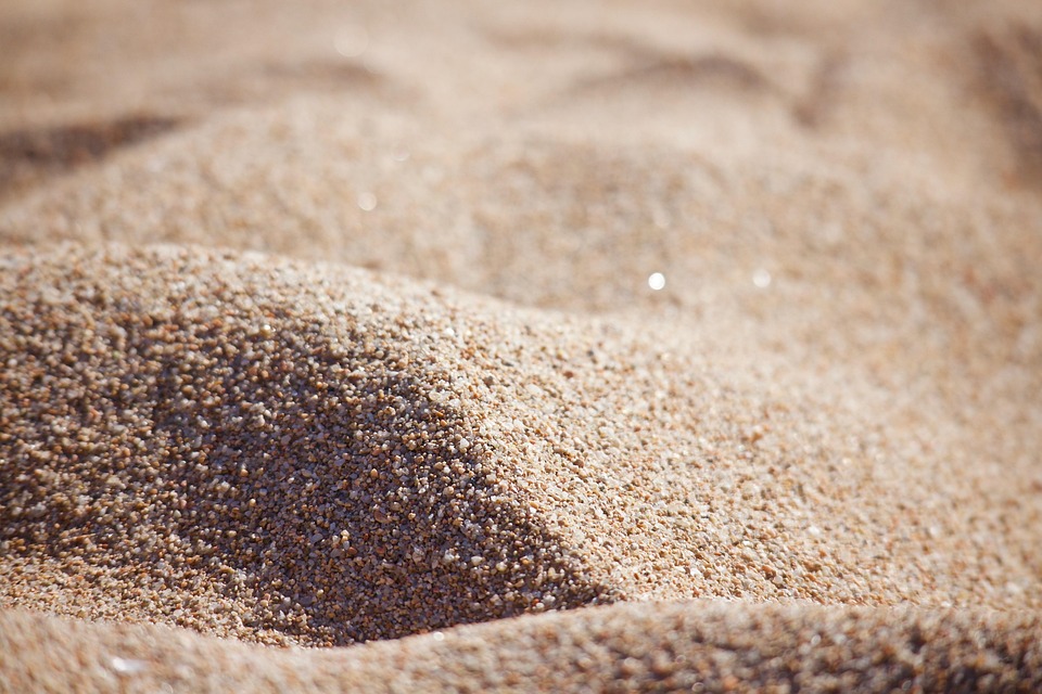 Exploring the Versatile Uses of Kinetic Sand: Creative Ideas for Endless Fun