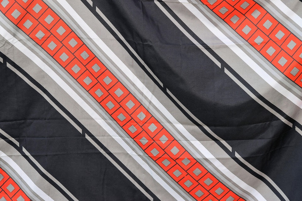 Choosing the Right Microfiber Cloth: Tips for Optimal Use and Selection