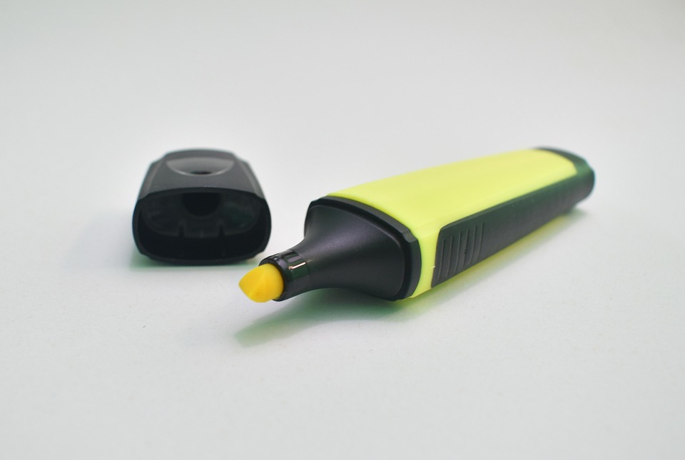 Exploring the Versatility of Highlighters: Common Uses and Tips for Choosing the Right One
