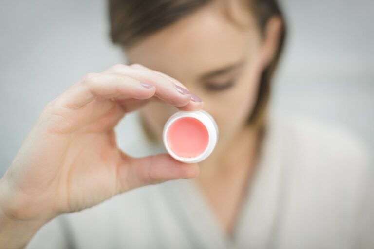 Exploring the Common Types of Cleansing Balms: A Guide to Choosing the Right One for Your Skin