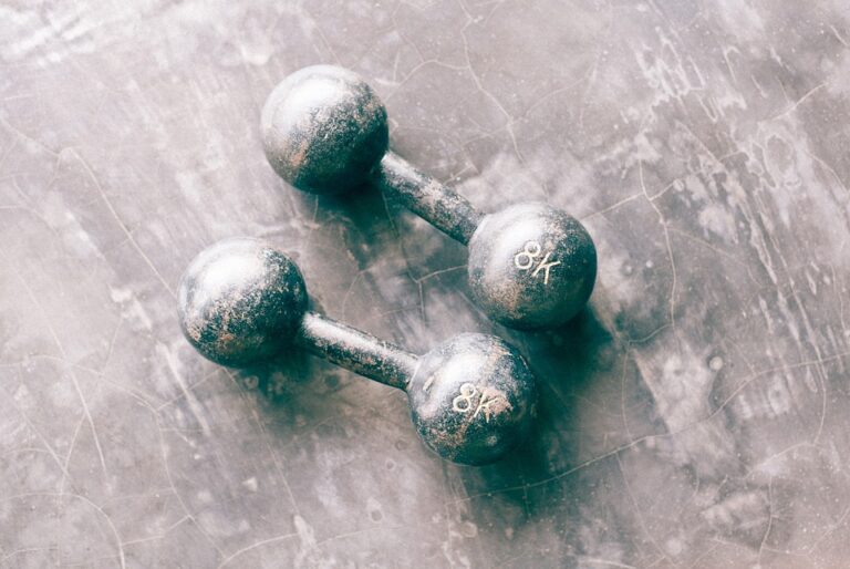Choosing the Right Dumbbells: Essential Tips for Finding Your Perfect Fit