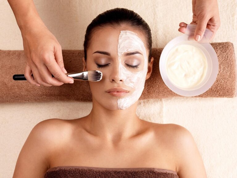 Exploring the Common Types of Facial Wipes: A Comprehensive Guide for Skincare Enthusiasts