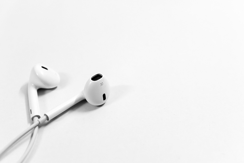 Essential Buying Tips for Portable Chargers: What to Look for in Your Next Power Bank