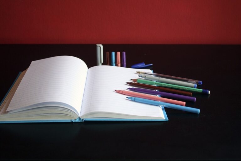 Exploring the Evolution of Colored Markers: A Deep Dive into Their History and Impact