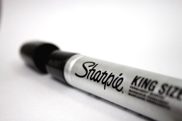 Exploring the Common Uses of Sharpies: A Comprehensive Guide to Versatile Markers