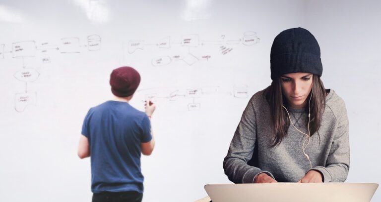 Choosing the Right Whiteboard Markers: A Comprehensive Guide to Types, Brands, and Usage